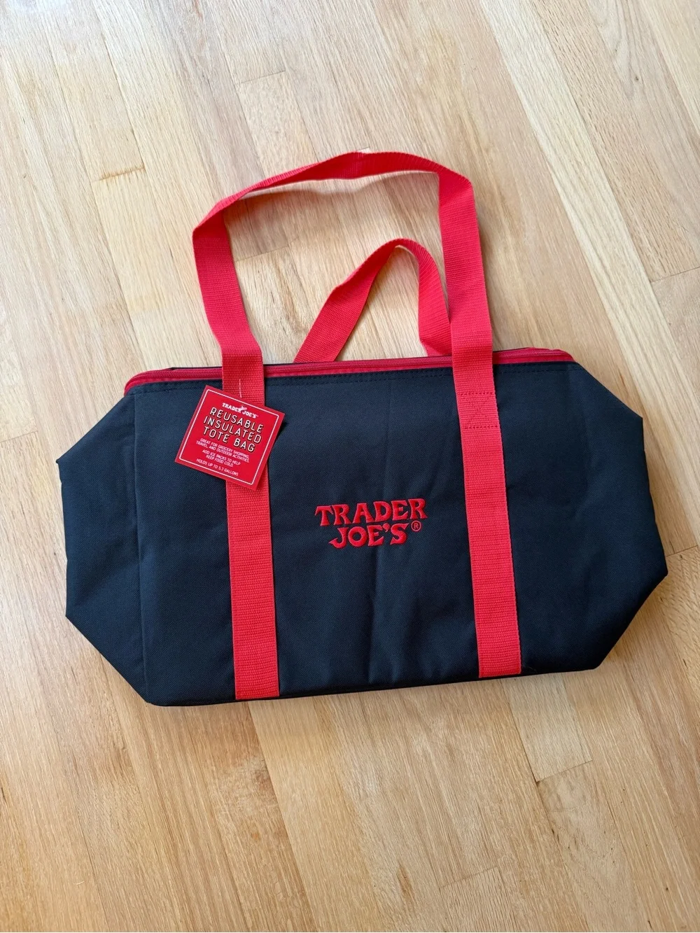 Trader Joe’s Insulated Cooler Bag Black Red Large Reusable Grocery Tote NEW